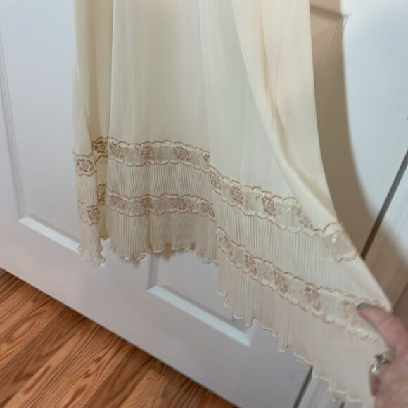 Vintage Nylon Nightgown, aesthetic, Beige, cream, Dress, Slip, Small - Picture 8 of 13